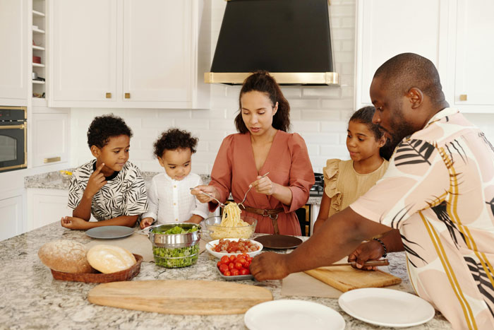 The boy tried to vent about it to his mom but she just said it’s the fate of every home cook